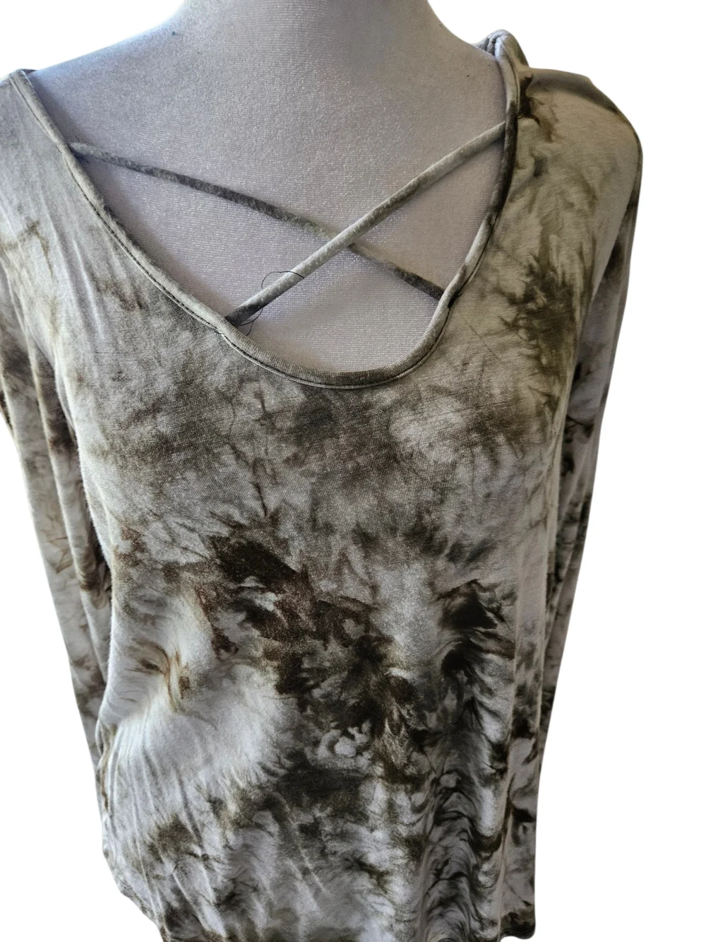 Ginger G Green tye dye long sleeve criss cross top Size Medium - Picture 4 of 5